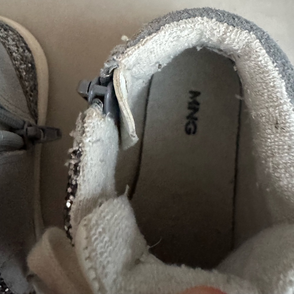 Clearance Mango Girls Shoes Size EUR 25 US 8.5 - Picture 5 of 11